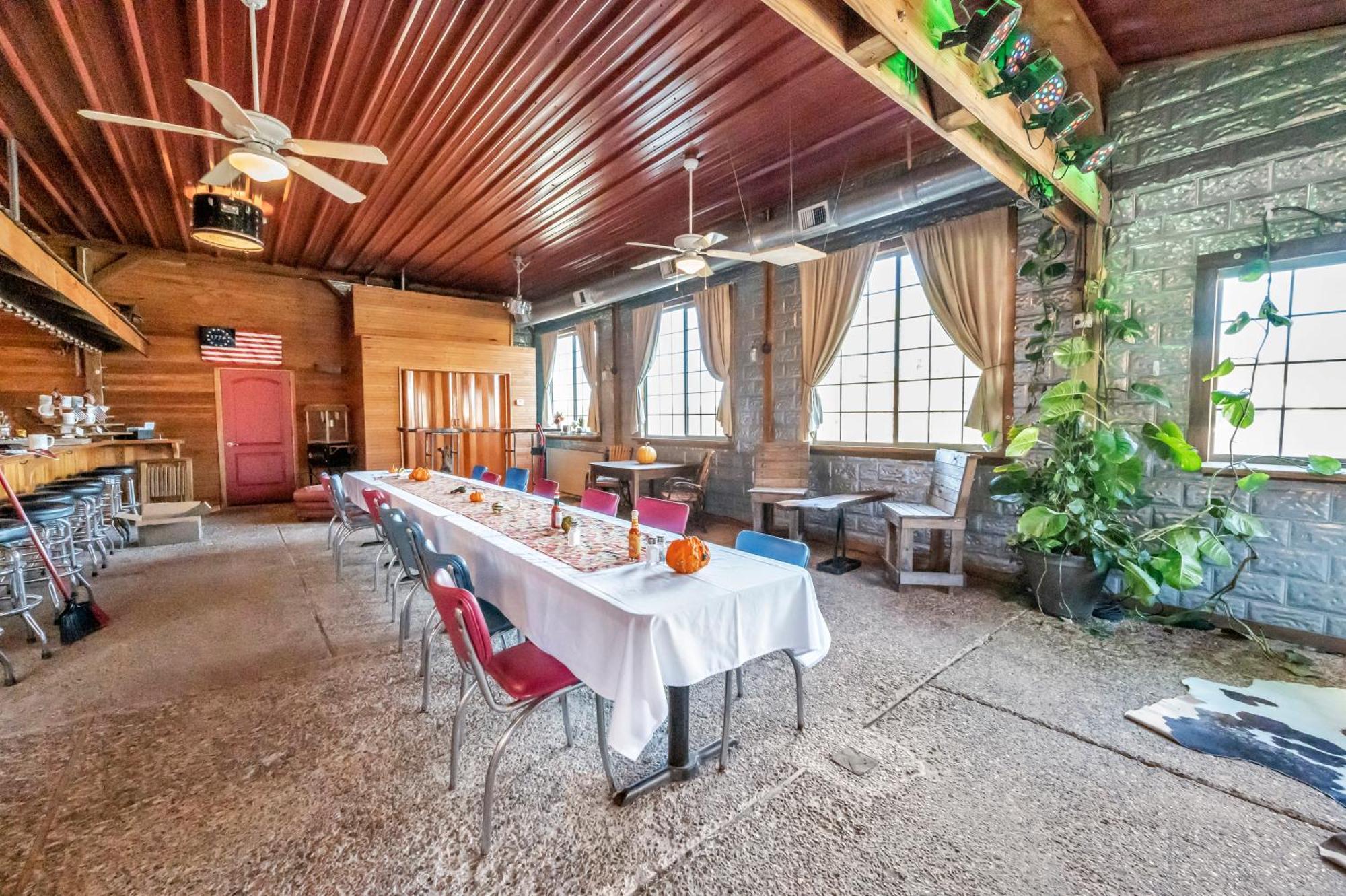 Full Moon Inn フレデリックスバーグ エクステリア 写真
