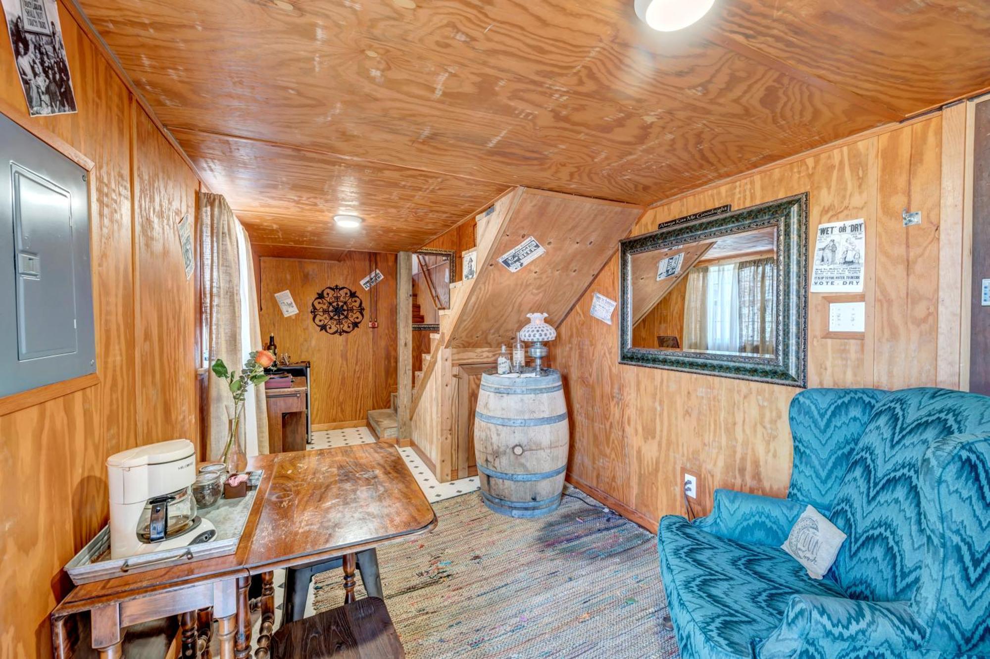 Full Moon Inn フレデリックスバーグ エクステリア 写真